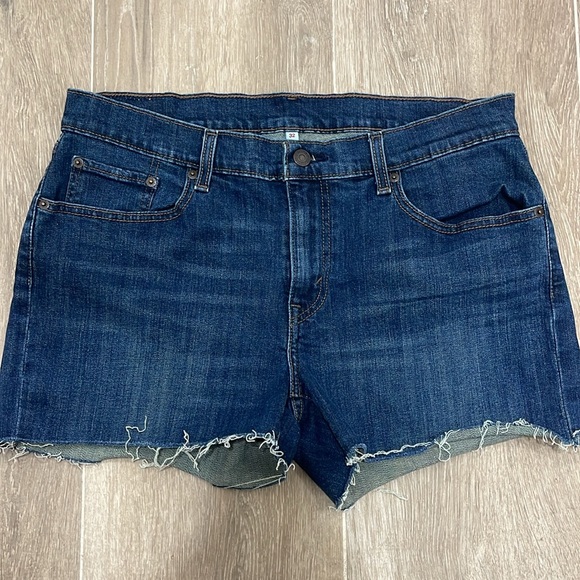 Levi’s Denim Cutoff Jean Shorts Size 32 - Picture 4 of 7